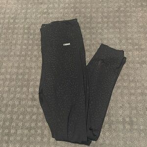 STRONGER workout leggings safari print